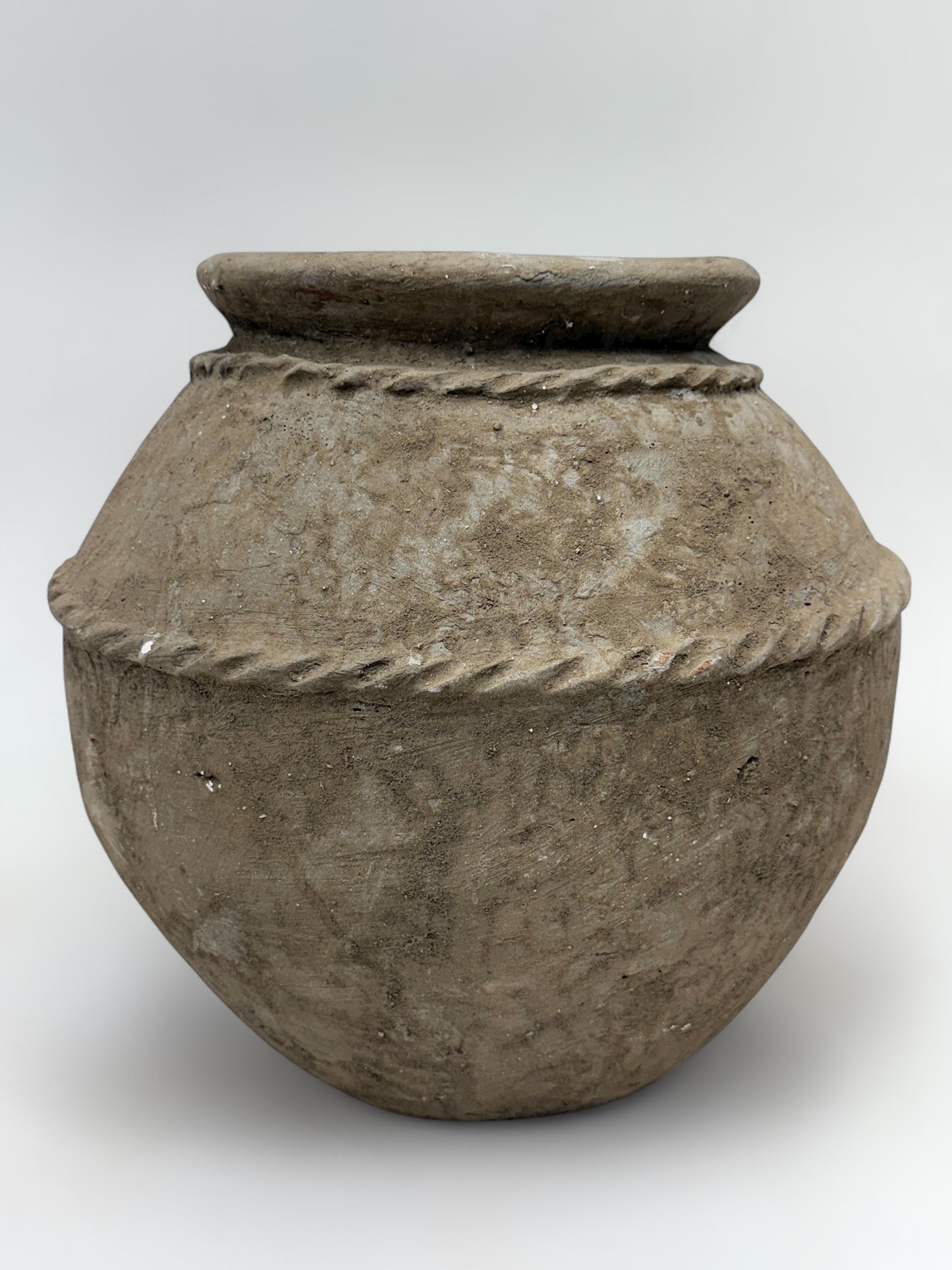 Indonesian Belted Pot