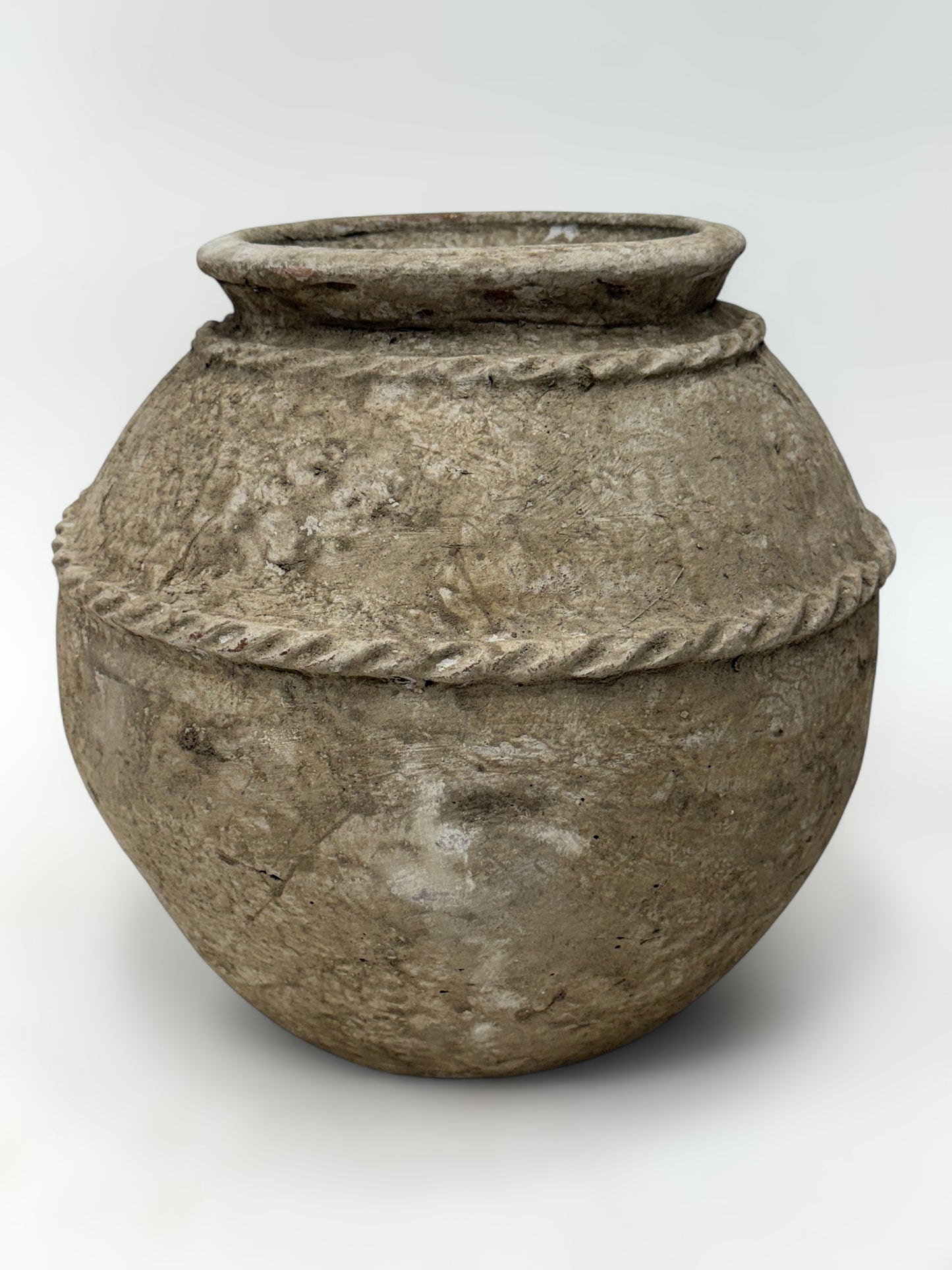 Indonesian Belted Pot