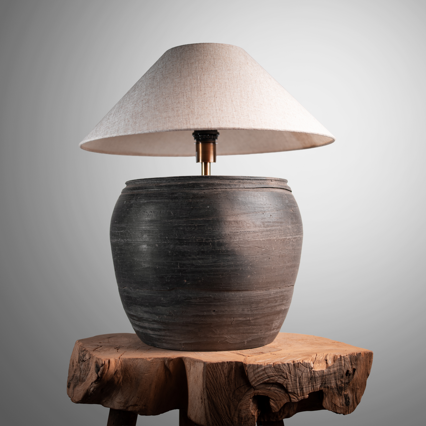 Rustic Pot Lamp