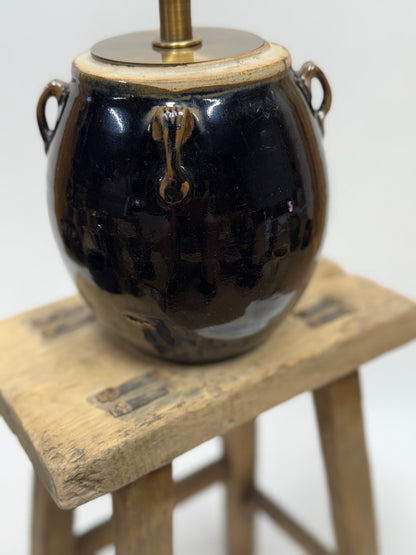 Glossy Chinese Pot Lamp