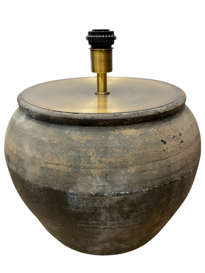 Rustic Pot Lamp