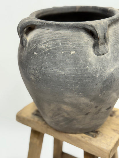 Large Chinese Water pot