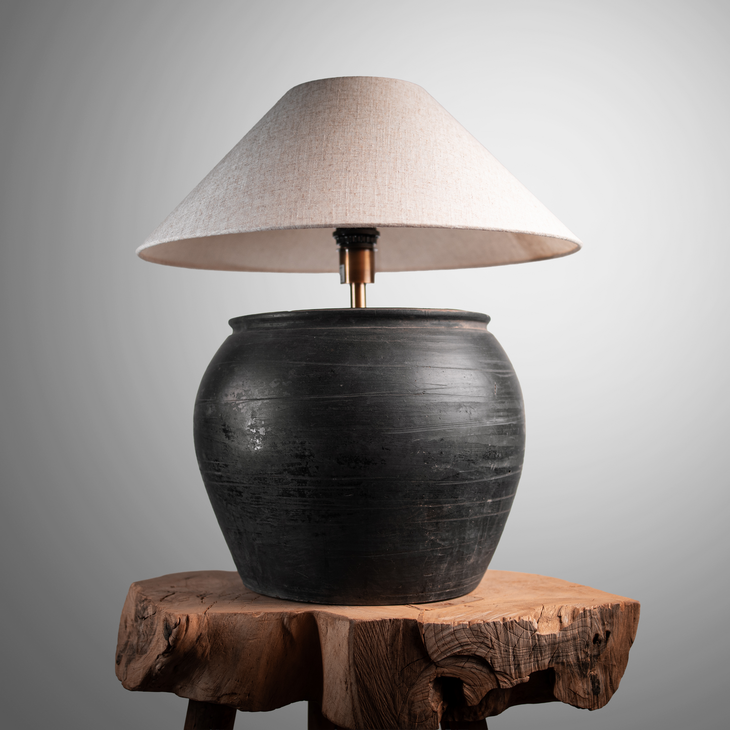 Rustic Pot Lamp