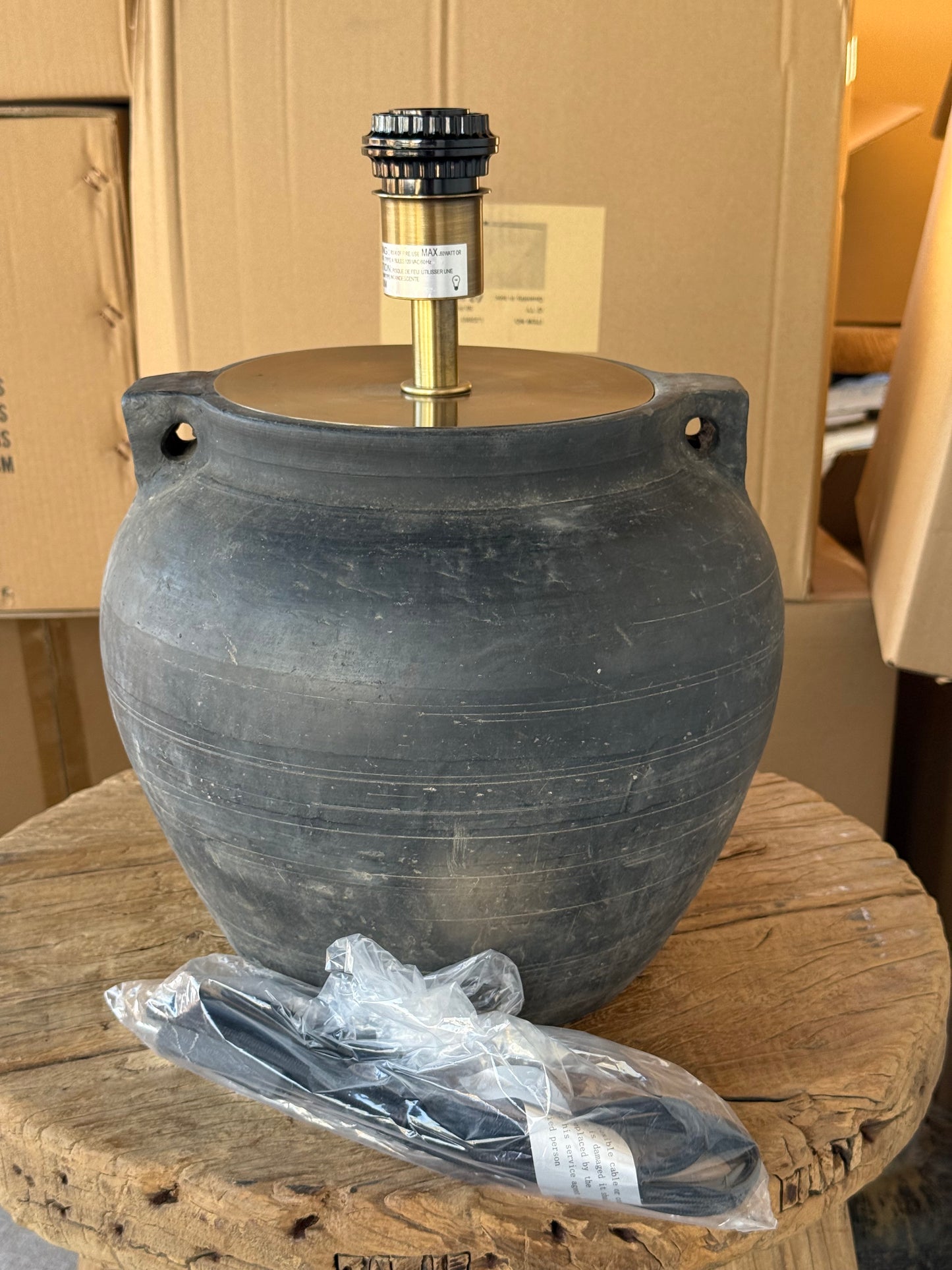 Chinese Pot Lamp with handles