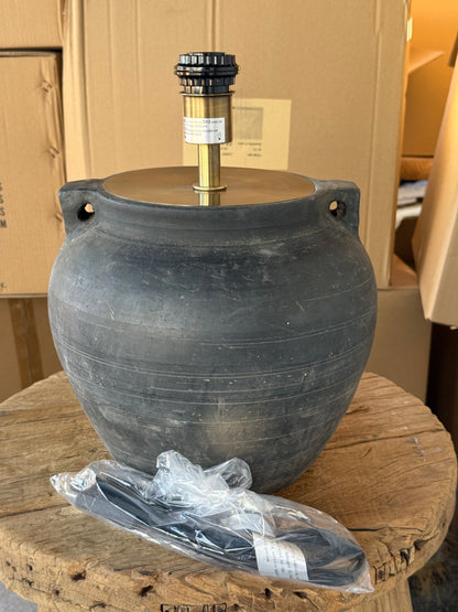 Chinese Pot Lamp with handles