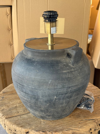 Chinese Pot Lamp with handles