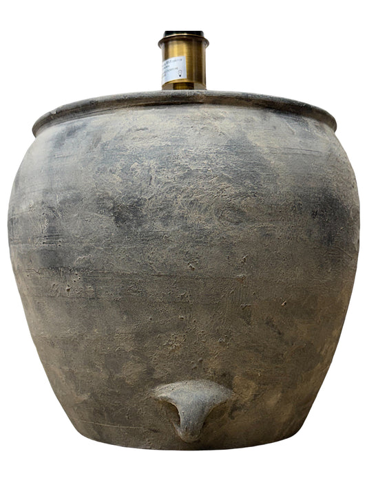 Rustic Pot Lamp
