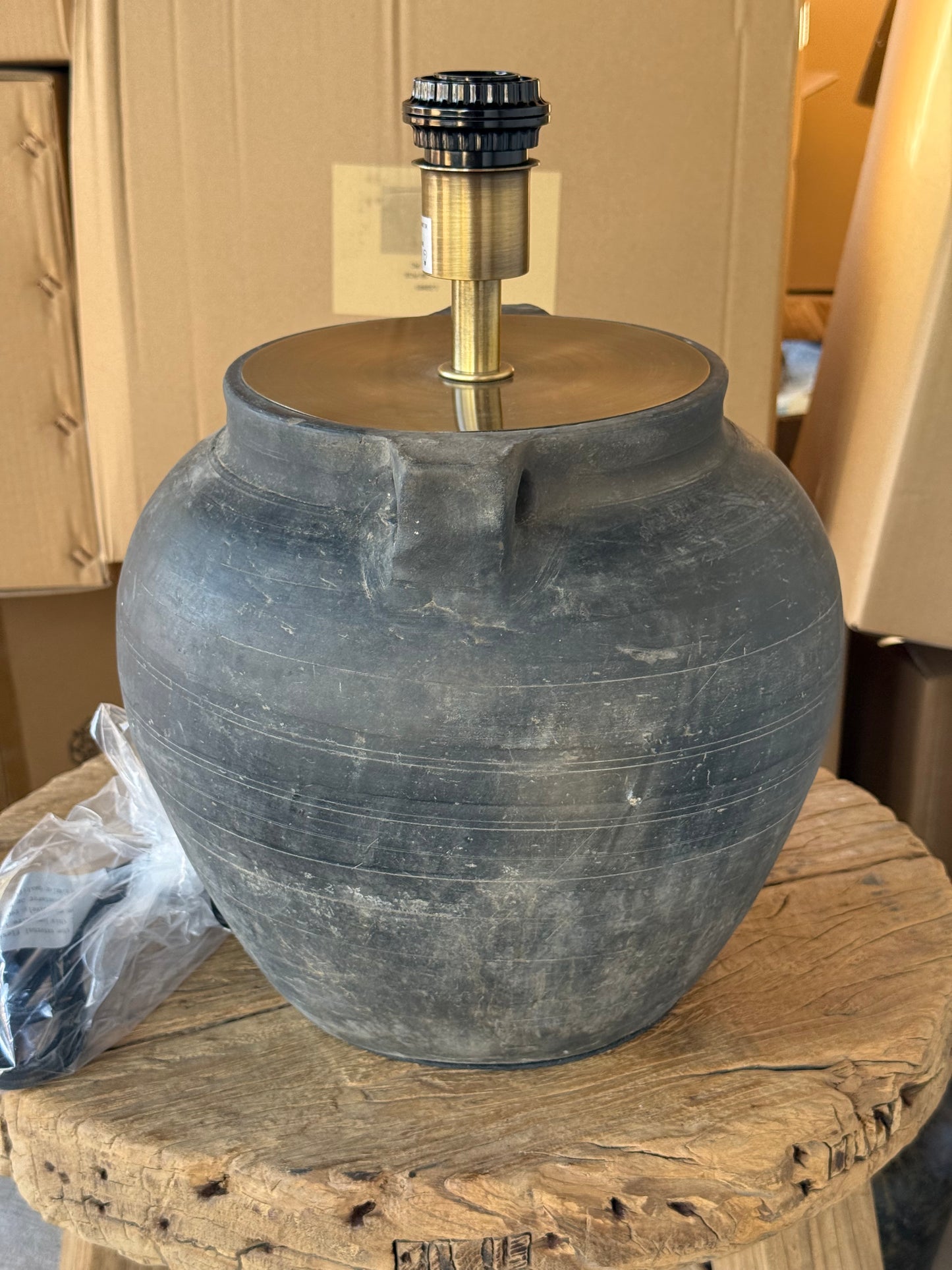Chinese Pot Lamp with handles