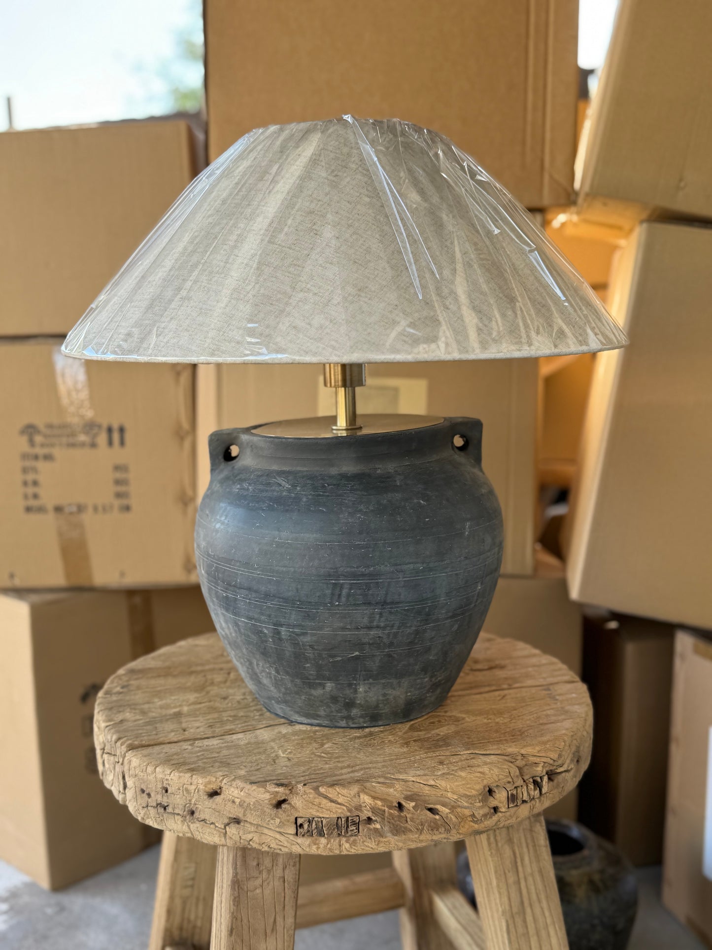 Chinese Pot Lamp with handles