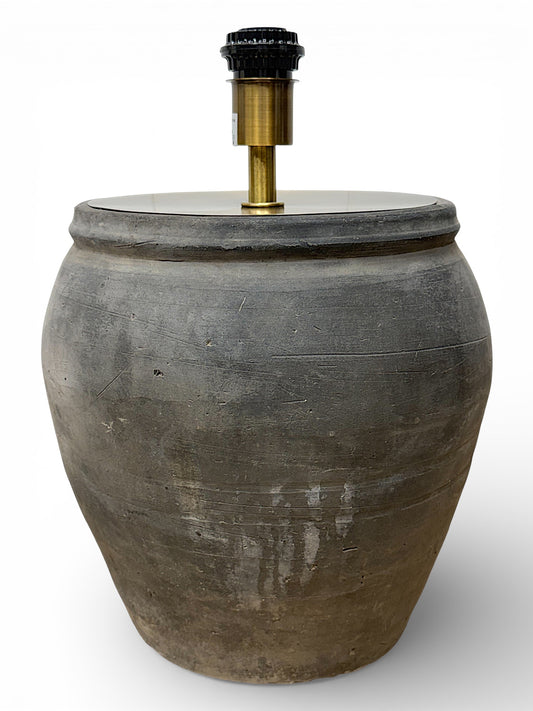 Rustic Pot Lamp