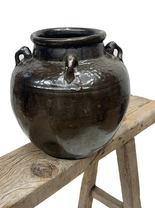 Vintage Chinese glossy vase